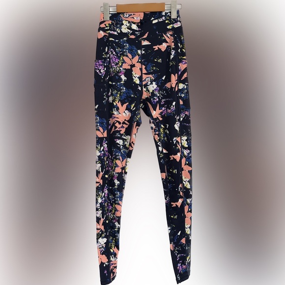 Super bright and colourful! Perfect for spring training:) - Picture 2 of 3